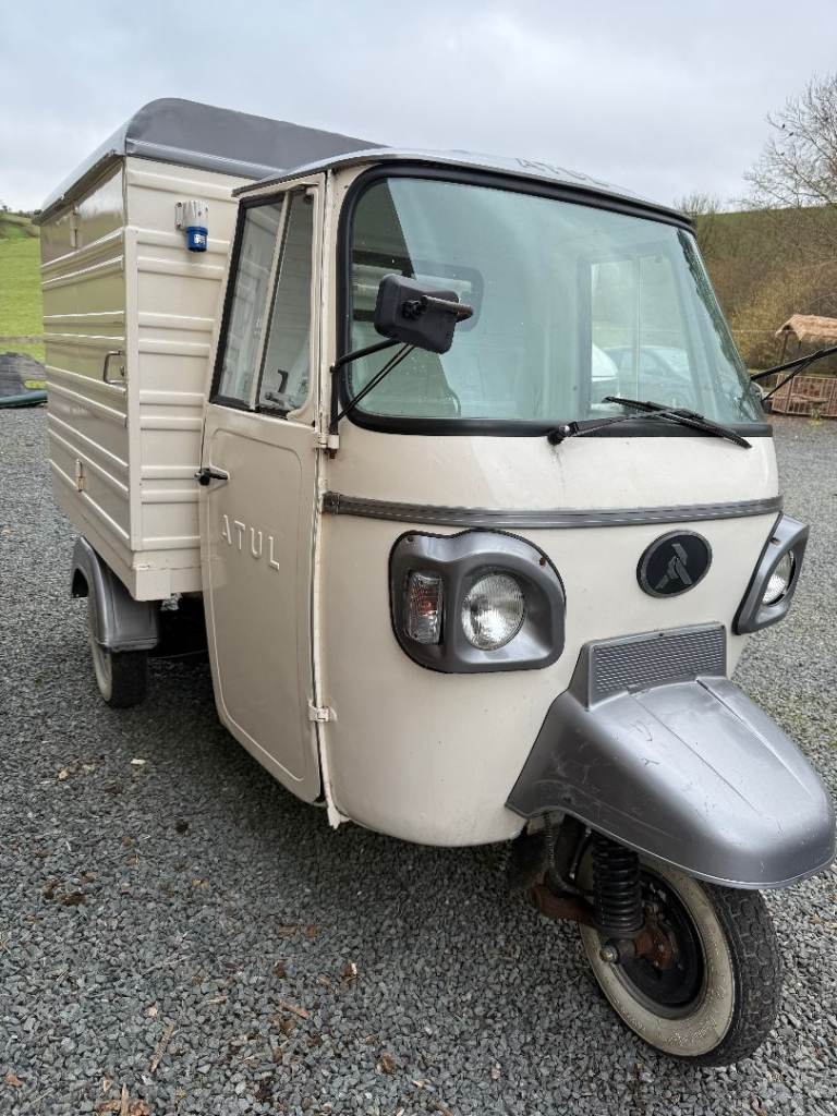 Tuk Tuk in good working order - Retail/Catering Purposes 