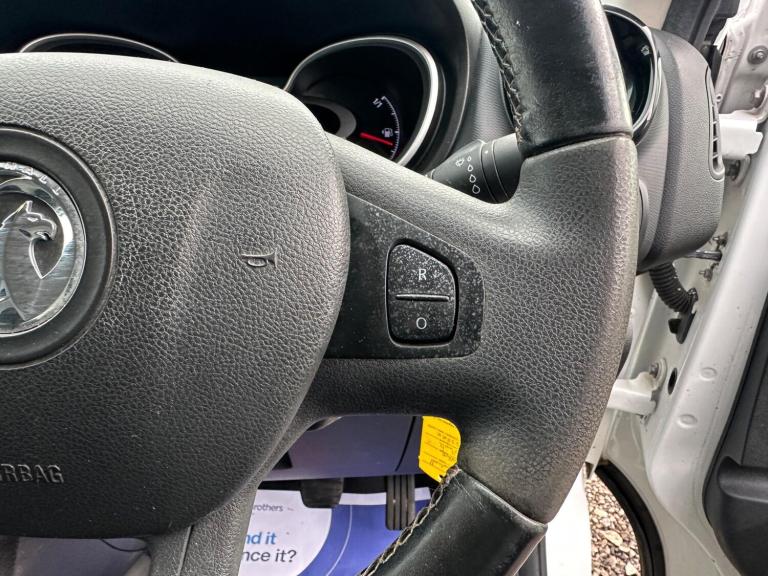 2017 Vauxhall Vivaro 1.6 CDTi 2900 BiTurbo ecoTEC Sportive L2 H1 Euro 6 (s/s) 5dr PANEL VAN Diese...