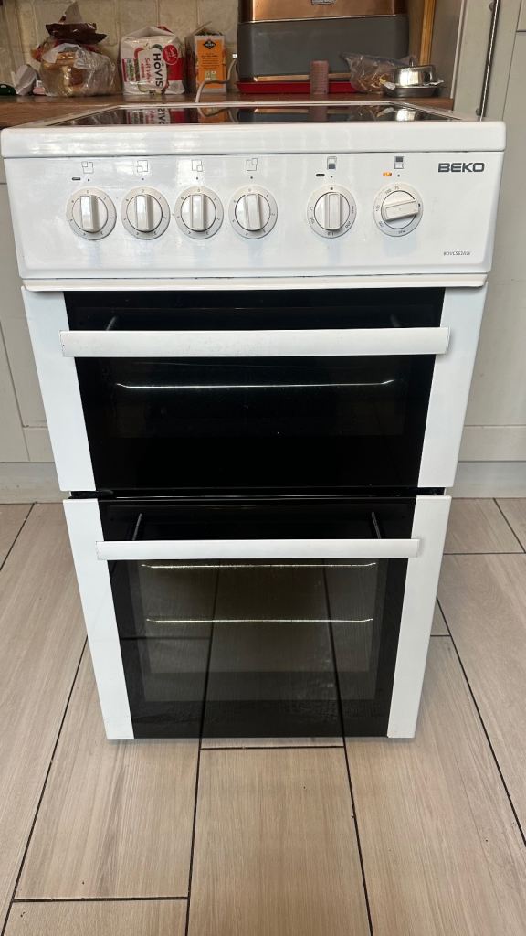 Beko 55 cm cooker in white 
