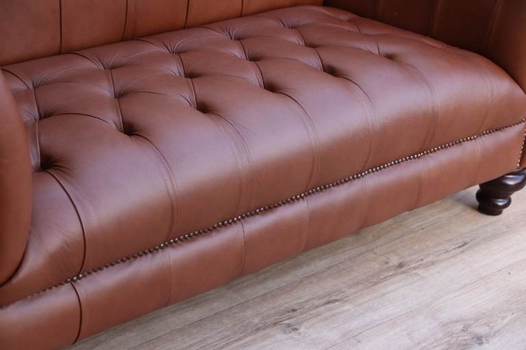 Saxon Highgrove Chesterfield Sofa (UK Delivery)