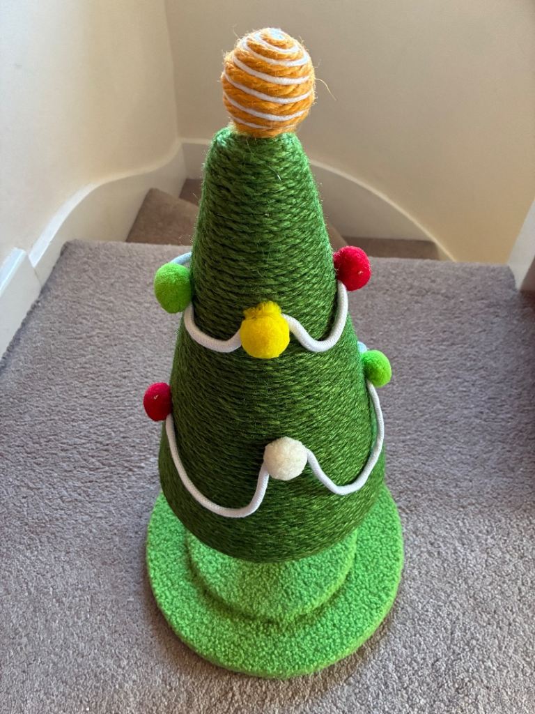 Cat Christmas Scratching Post Tree