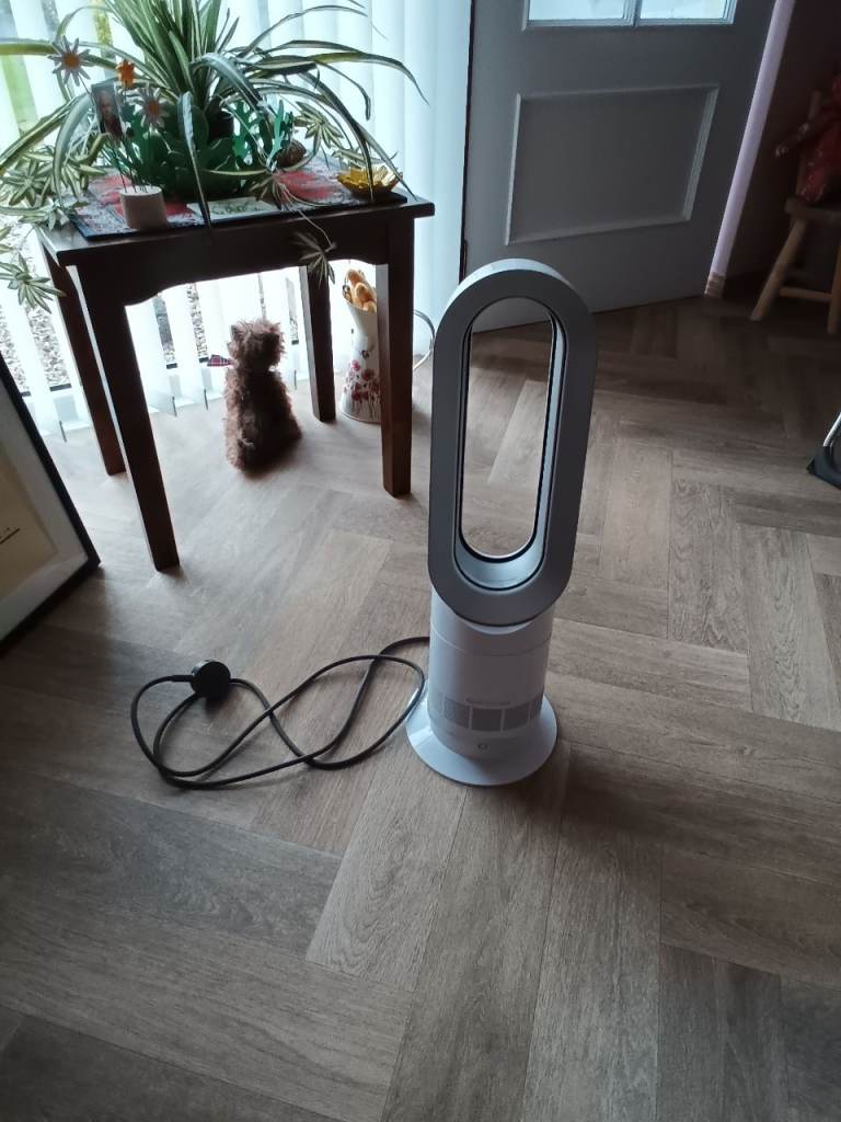 Dyson Hot And Cold 2 - in - 1 Fan Heater