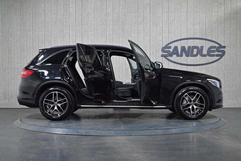 2019 Mercedes-Benz GLC 2.1 GLC220d AMG Night Edition G-Tronic+ 4MATIC Euro 6 (s/s) 5dr ESTATE Die...