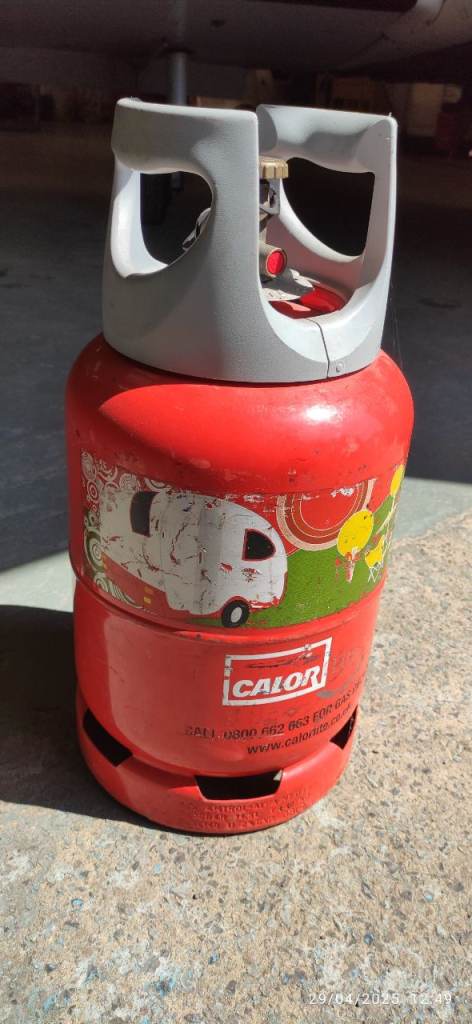 Empty light weight calorlite bottle 