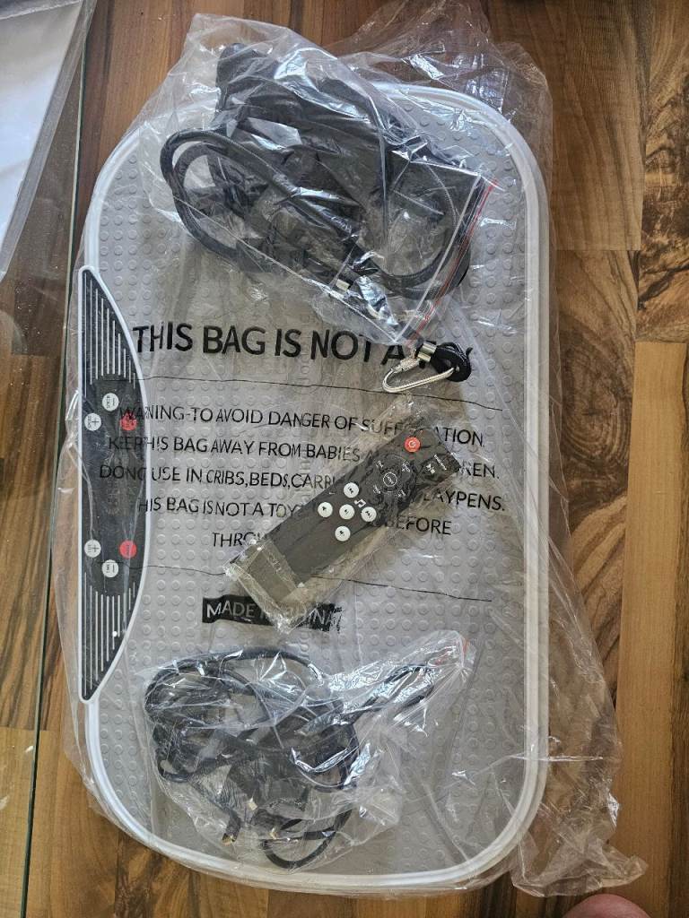 New Vibration Plate Exercise Machine with Remote Control