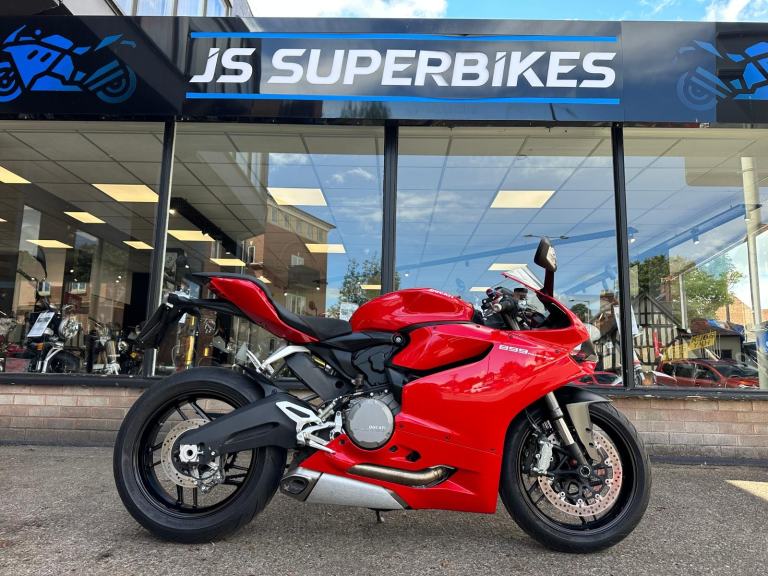 DUCATI 899 PANIGALE 2015 - CLEAN EXAMPLE - EXTENSIVE SERVICE RECORD