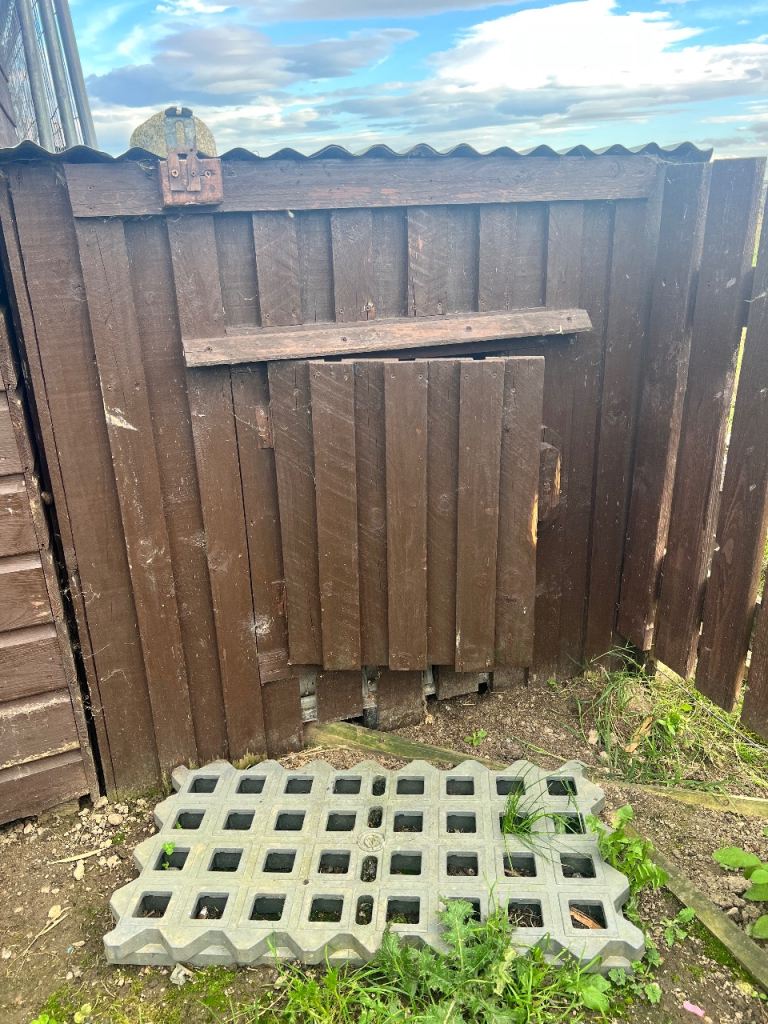 Hen house 