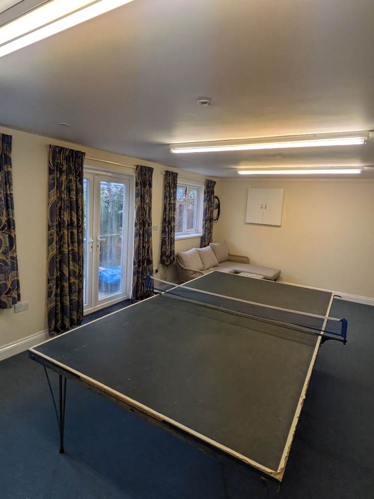 Table Tennis Table