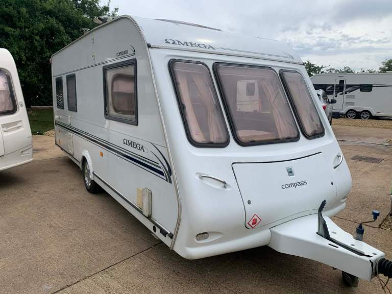 Compass Omega 5b Caravan 2004