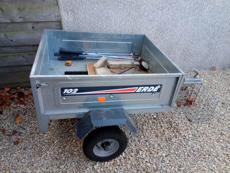 Erde 102 Trailer