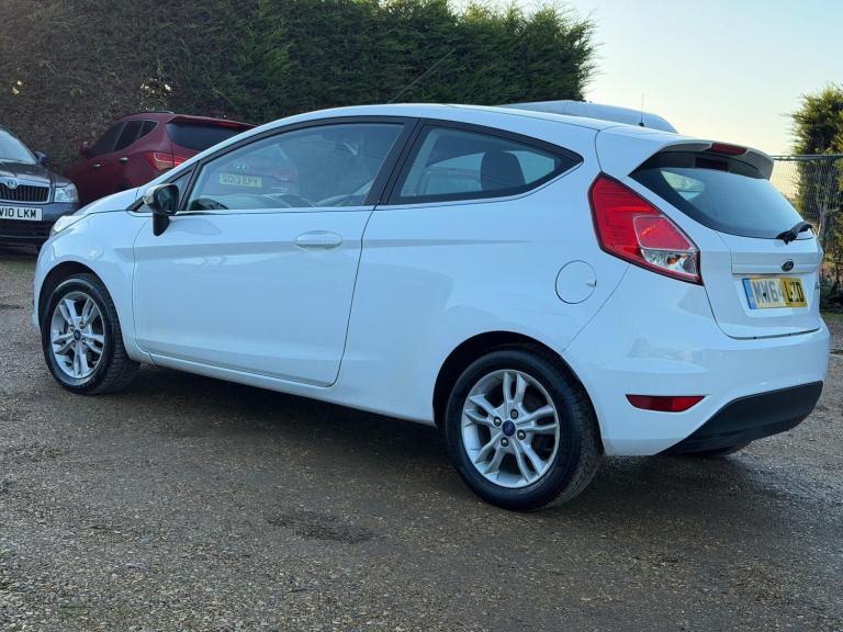 2014 Ford Fiesta 1.25 82 Zetec 3dr HATCHBACK PETROL Manual