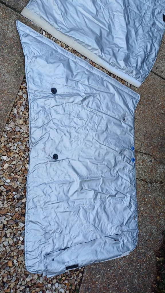External motorhome screen cover