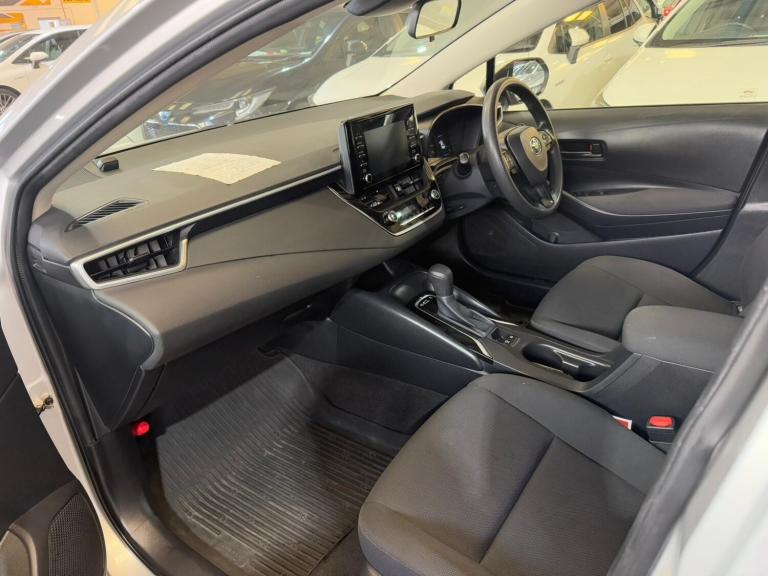 2020 Toyota Corolla 1 790 CC TOYOTA COROLLA TOURING Hybrid