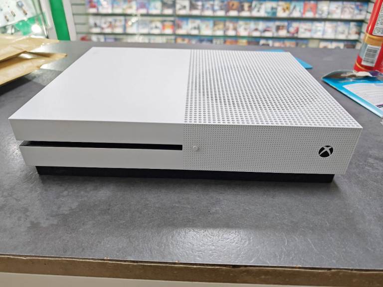 Xbox one S 1tb console 