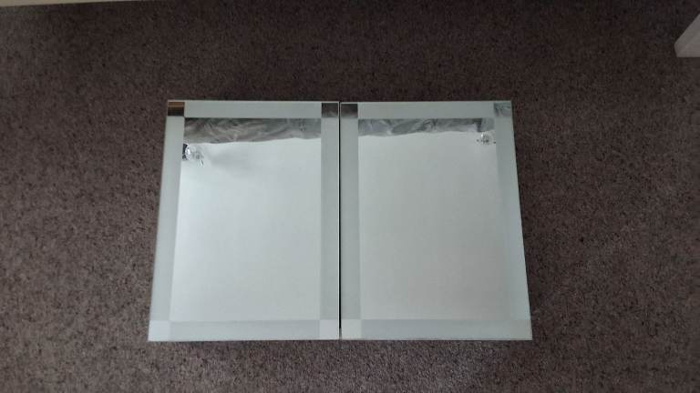 image for White bathroom cabinet 