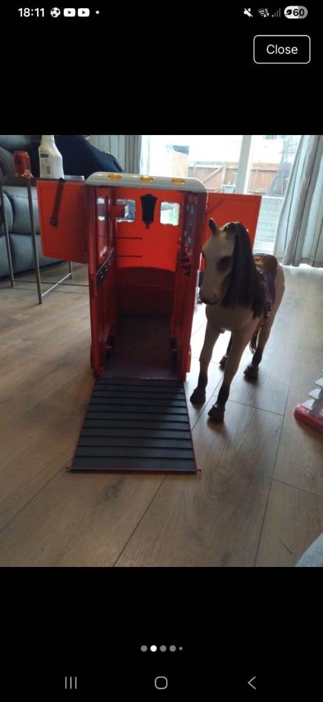 Our generation horse box 