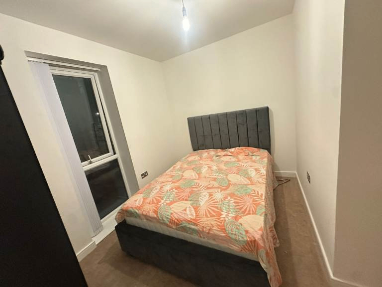 Spacious & Cosy Double Room For Rent AT IG11 0UW