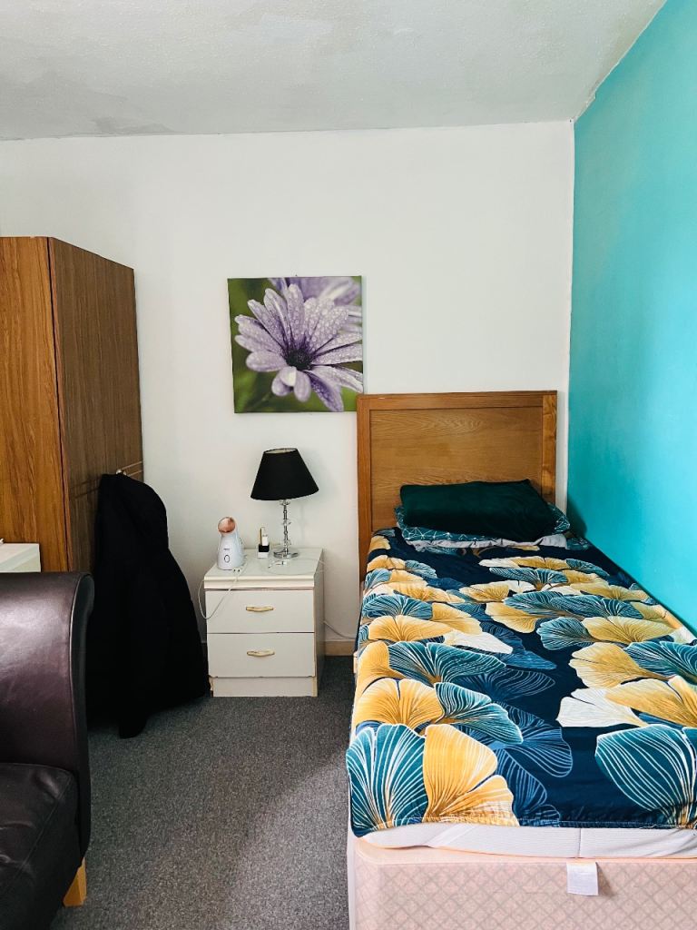 Single room in shared Flat - Springburn