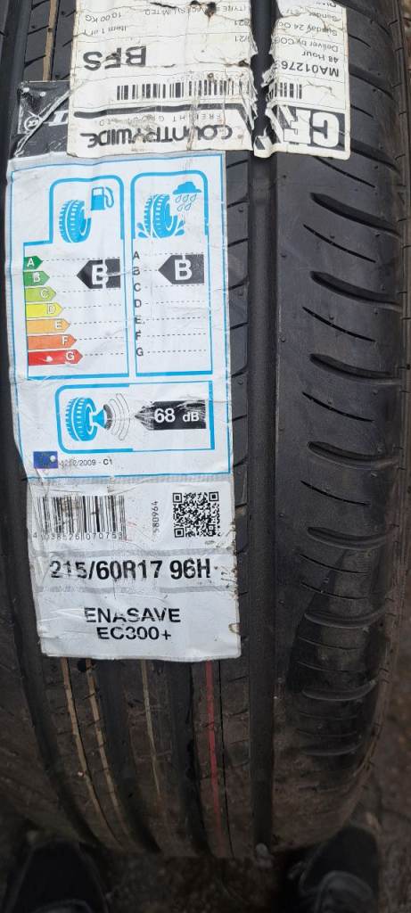Brand new 215/60r17