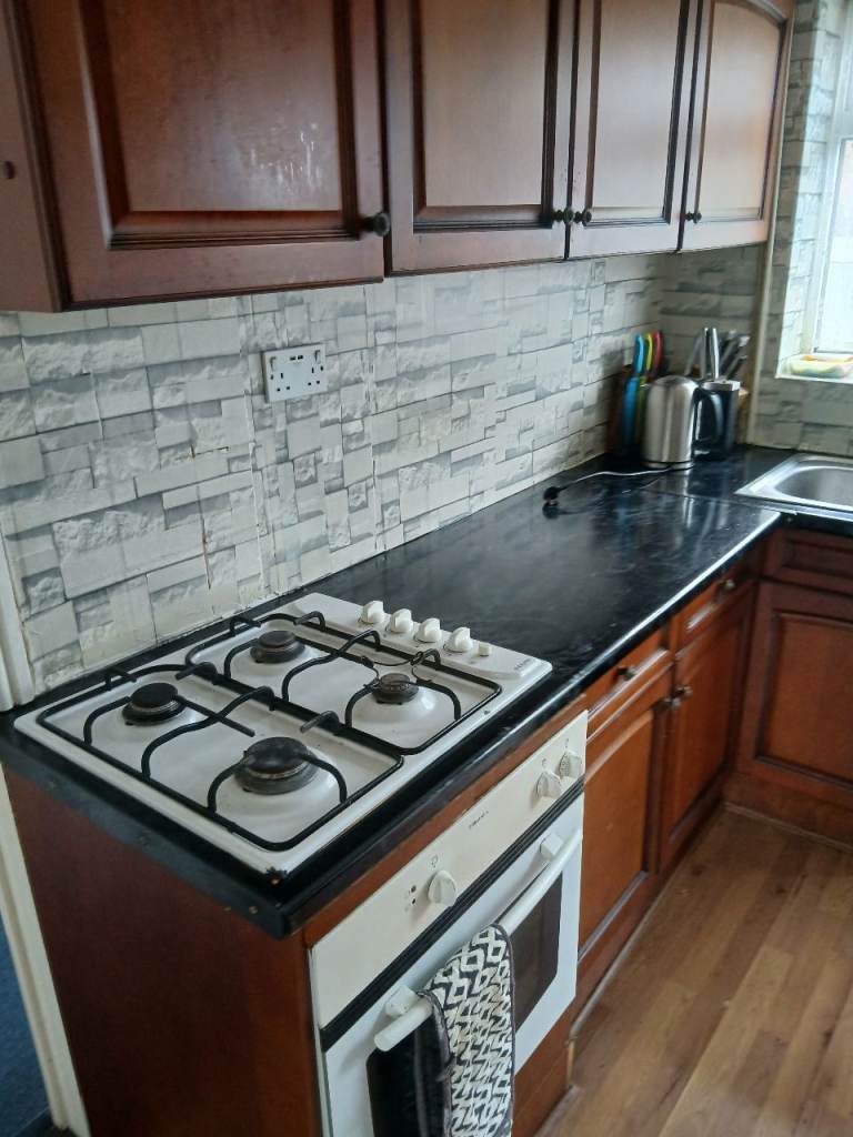 3/4 BEDROOM SEMI DETACHED HOUSE