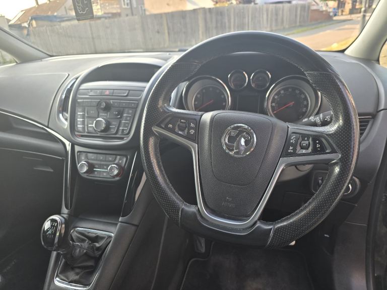 ULEZ FREE!! 2016 VAUXHALL ZAFIRA 1.4 PETROL ENGINE MANUAL 