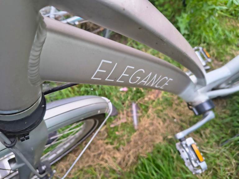 Bicycles4u Elegance chainless 3 speed eBike project