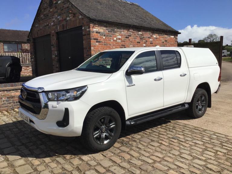 2022 TOYOTA HILUX ICON 2.4 D-4D D/CAB PICK UP 4WD AUTOMATIC