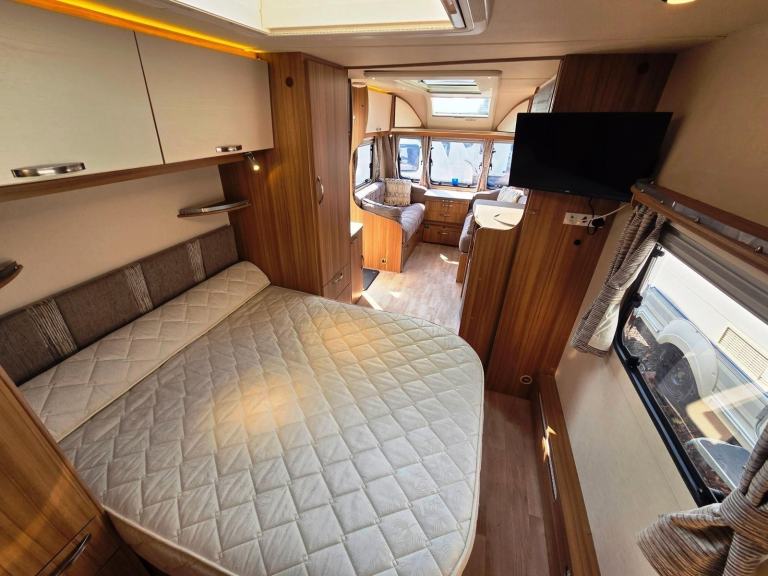 Lunar Lexon 560 2018