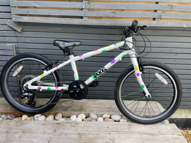 Frog 52 Kids Hybrid - White with Polka Dots, Good Condition