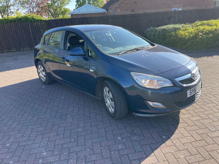 Vauxhall, ASTRA, Hatchback, 2011, Manual, 1686 (cc), 5 doors