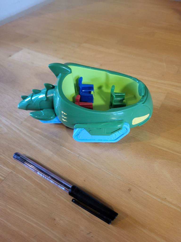 Paw Patrol green vehicle. Good condition. No figures. 