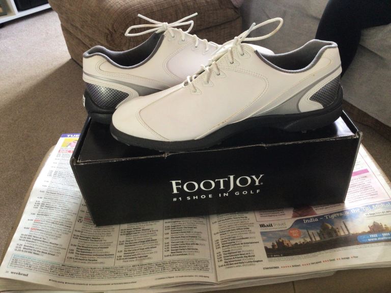 Golf shoes ,men’s size eight 