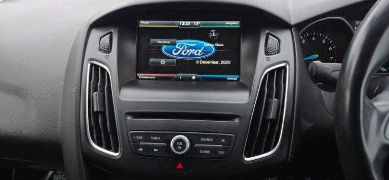 2015 Ford Focus ZETEC HATCHBACK Petrol Manual