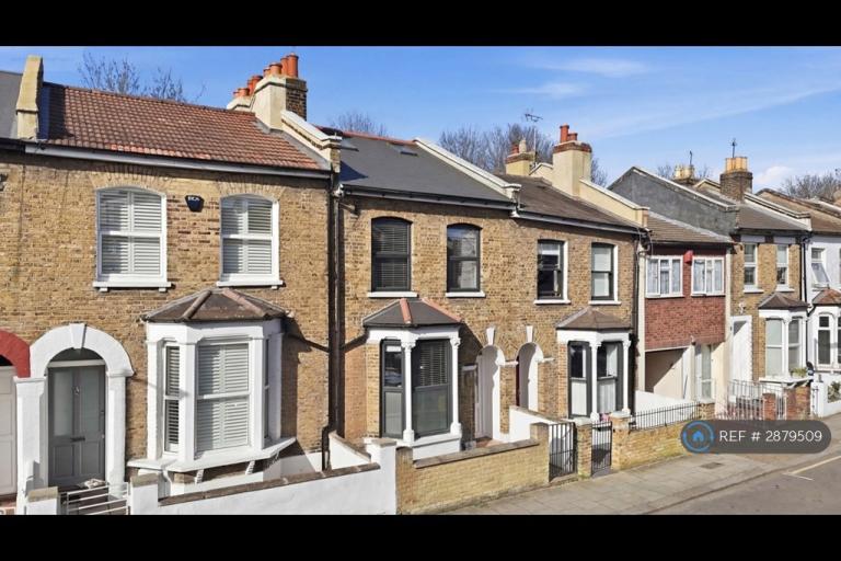1 bedroom in Lugard Road, London, SE15 (#2879509)
