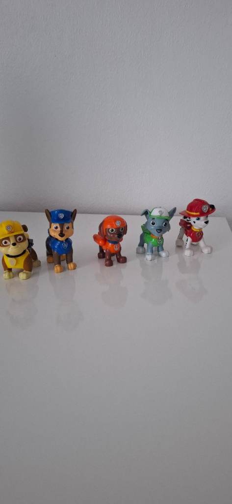 5 paw patrol figures