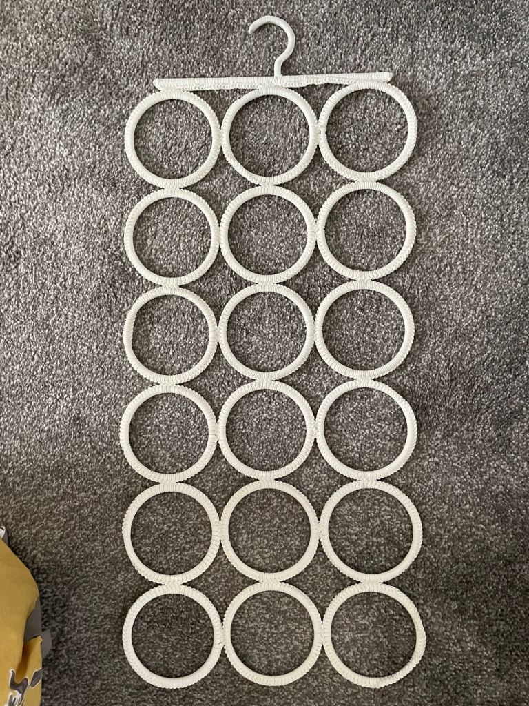 Scarf tie belt clothes storage 