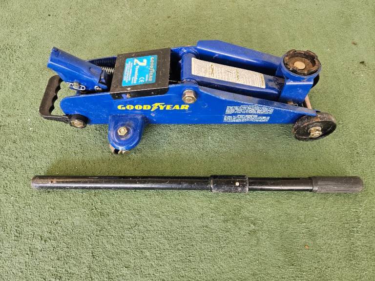 GOODYEAR Car Jack