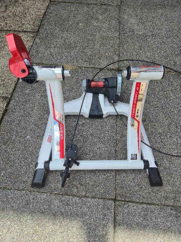 Elite Qubo Mag B+ Smart Trainer - White, Good Condition