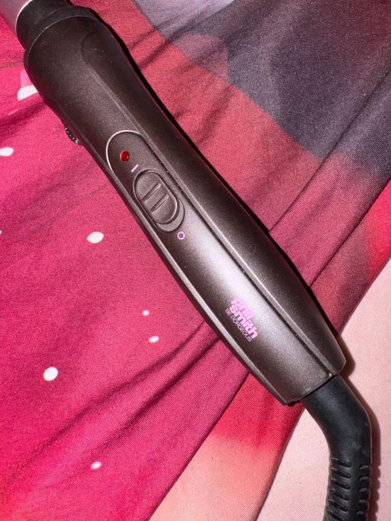  Phil Smith curling wand for sale n in good condition Without the box. 