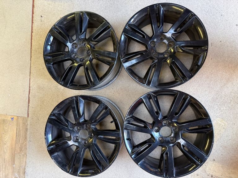 Original Volvo 18" Alloy Wheels Set of 4 (8Jx18 ET55) + 
