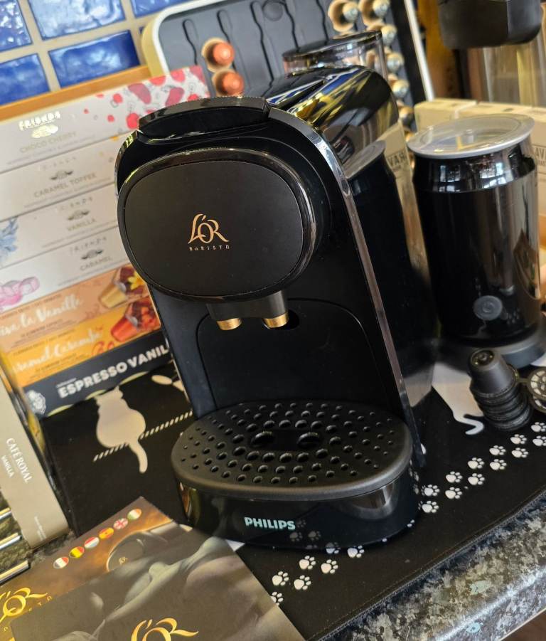 Philips L’OR Barista Coffee Machine Bundle – Great Condition