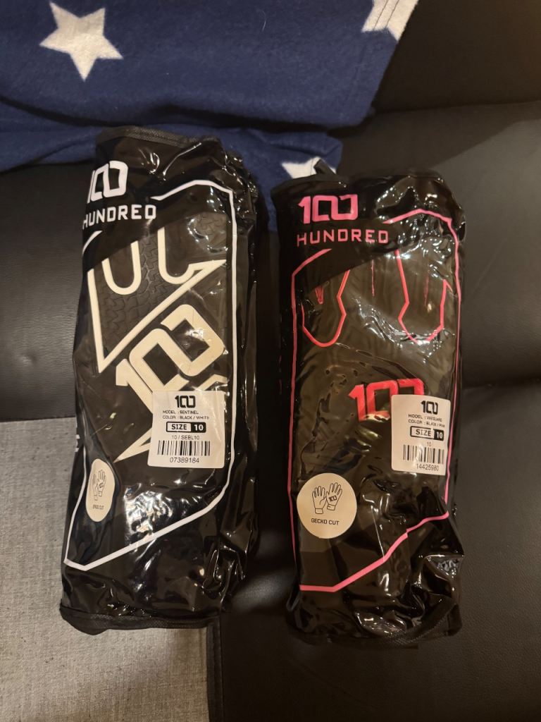 2 pairs Hundred goalkeeper gloves, size 10, brand new