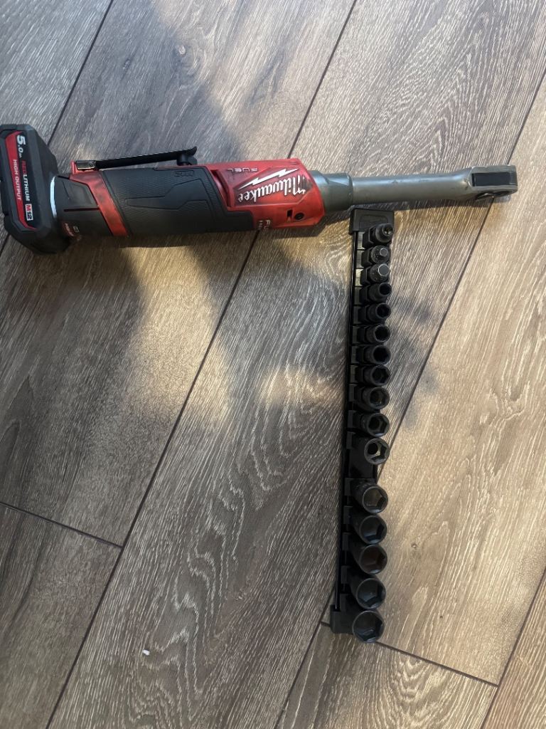 Milwaukee M12 FUEL RATCHET – As Good As New