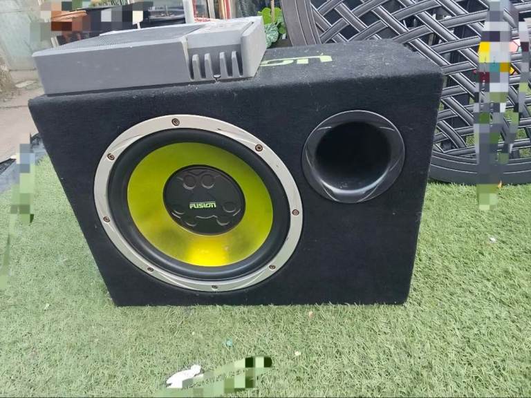 FLI Loaded 400s Car Subwoofer and Amplifier - Good Condition