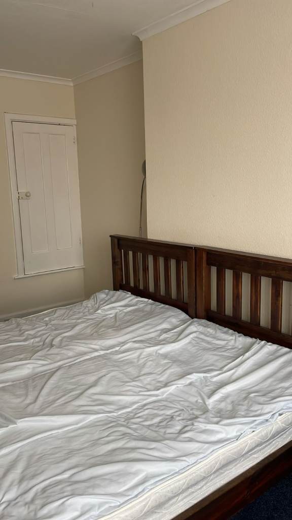 Spacious & Cosy Double Room For Rent AT NG3 2PW