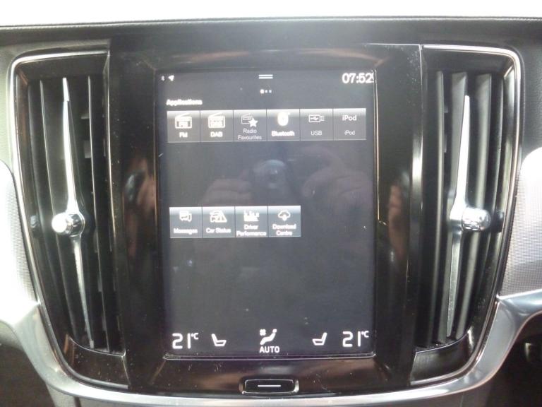 2020 Volvo V90 2.0 D4 R-Design Plus Auto Euro 6 (s/s) 5dr ESTATE Diesel Automatic