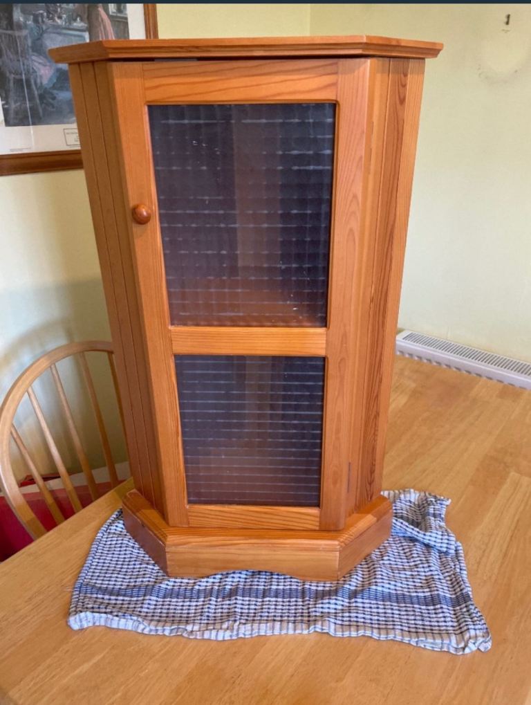 3 items Small corner unit,table,side table