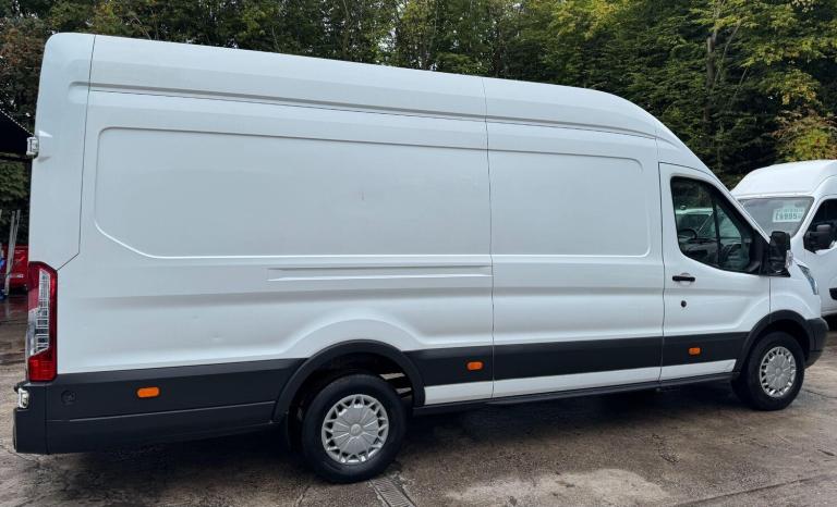 2016 Ford Transit 2.2 TDCi 350 Panel Van 5dr Diesel Manual RWD L4 H3 Euro 5 (DRW) (155 ps) PANEL ...