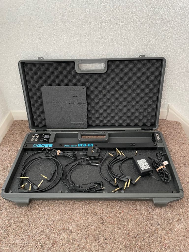 BOSS BCB-60 Pedalboard - Inc original power supply and cables