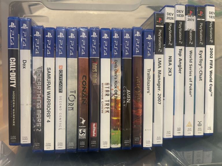 13 PS4 games + 6 PS2 games 